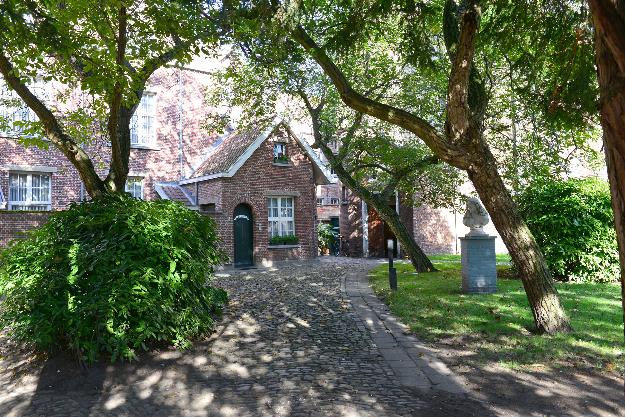 Ossenmarkt en Begijnhof