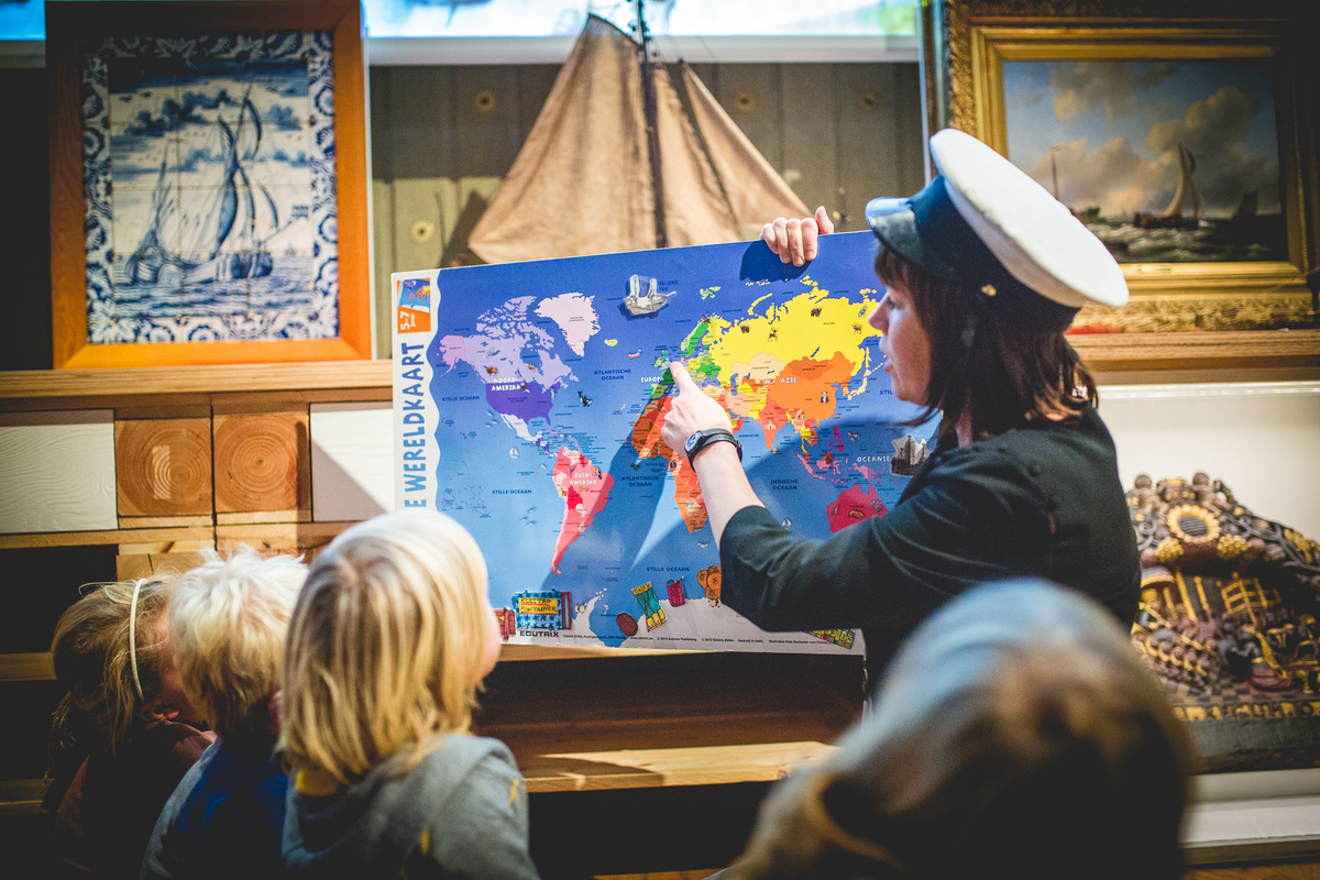 Captain Massimo on freight yacht – kindergarten