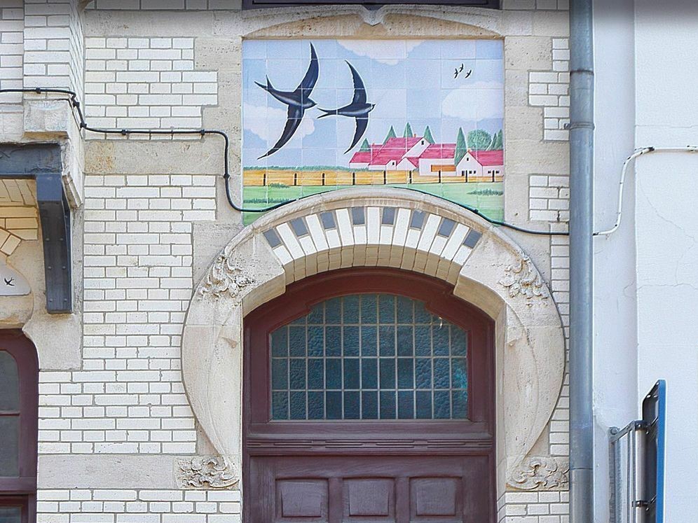 The Art Nouveau trail along the railway