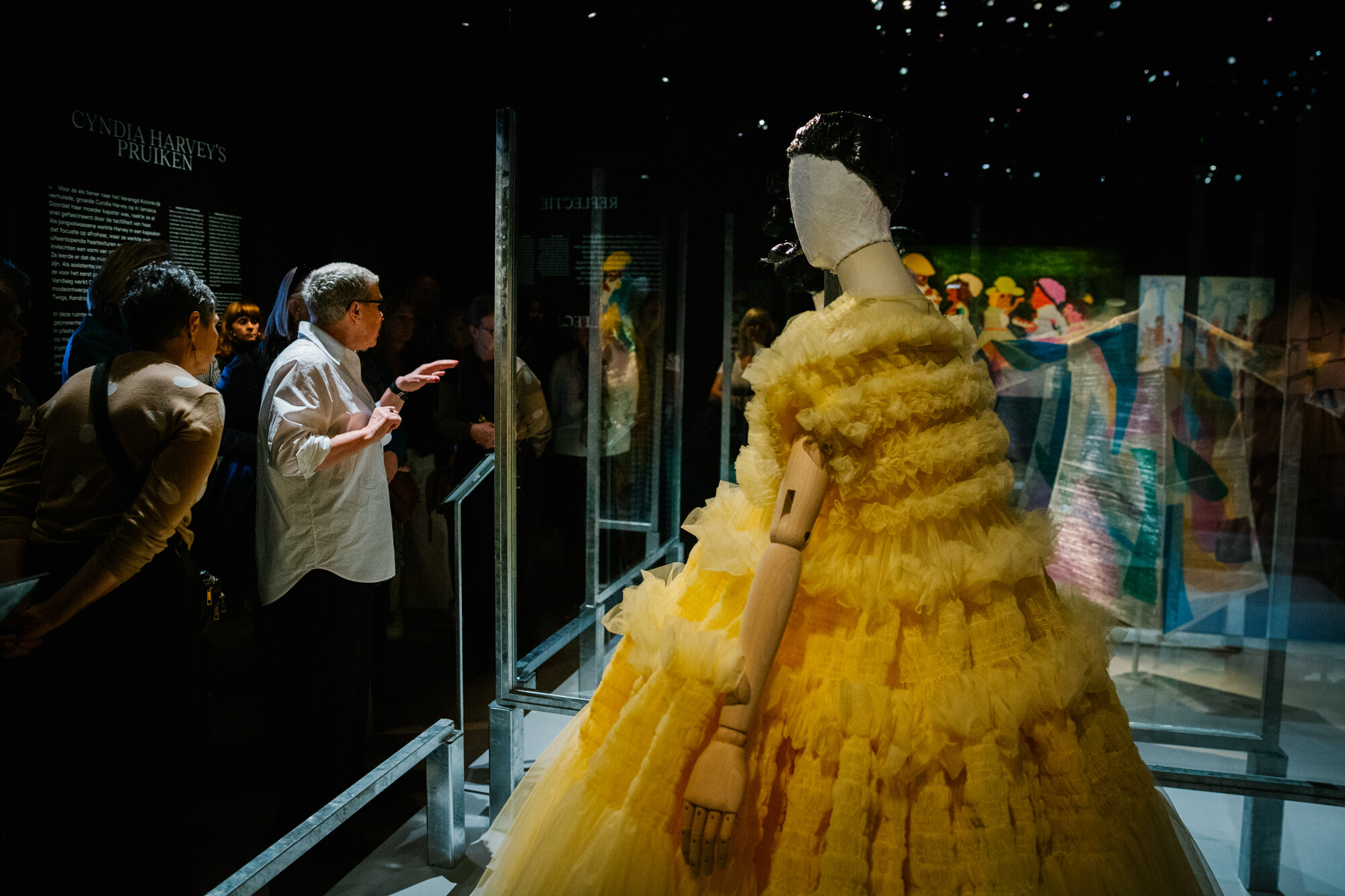 Lazy Sunday: MoMu tijdelijke expo met VGT tolk (rondleiding) | individueel ticket