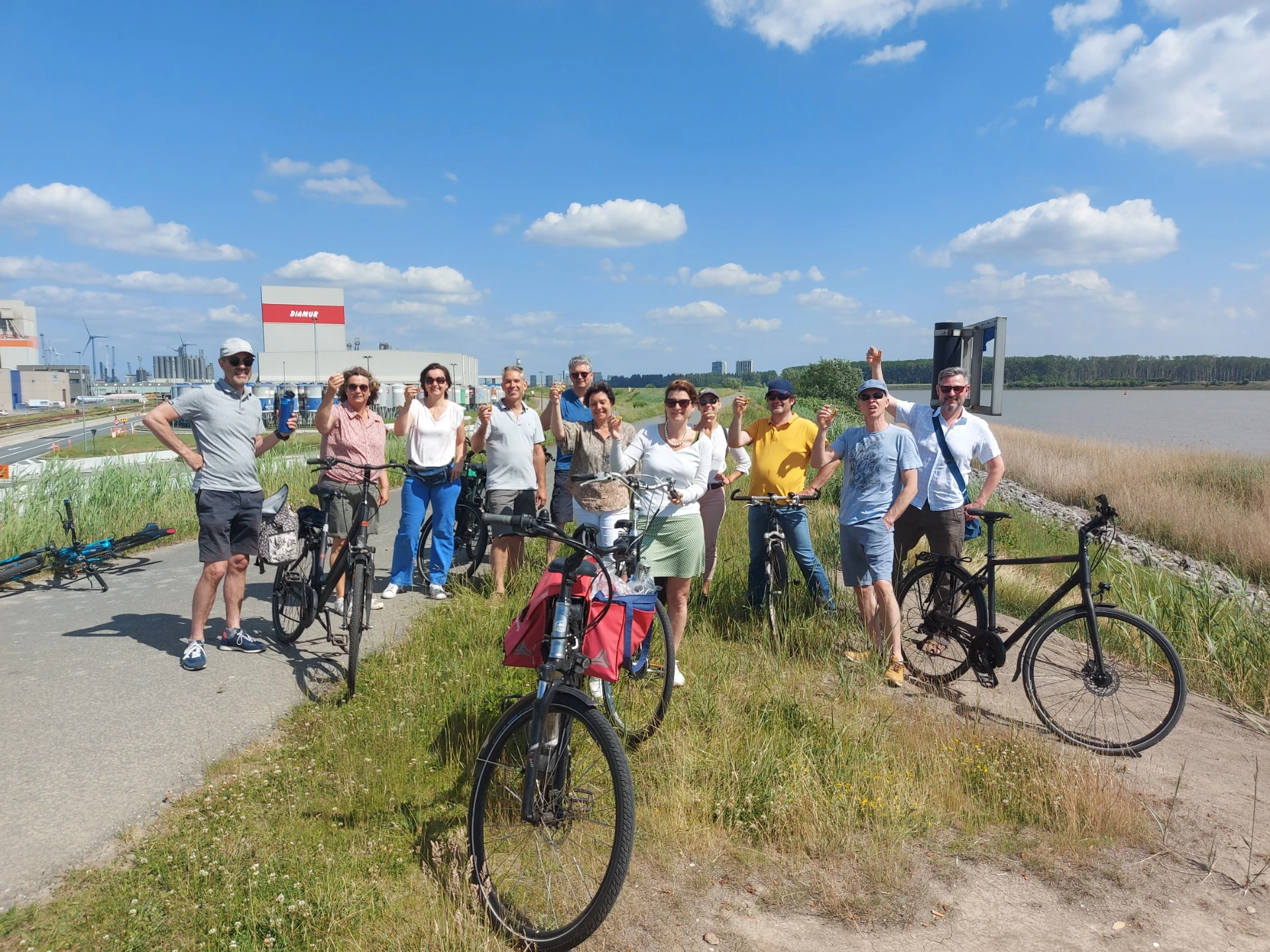 De rechter Scheldeoever vanop de fiets