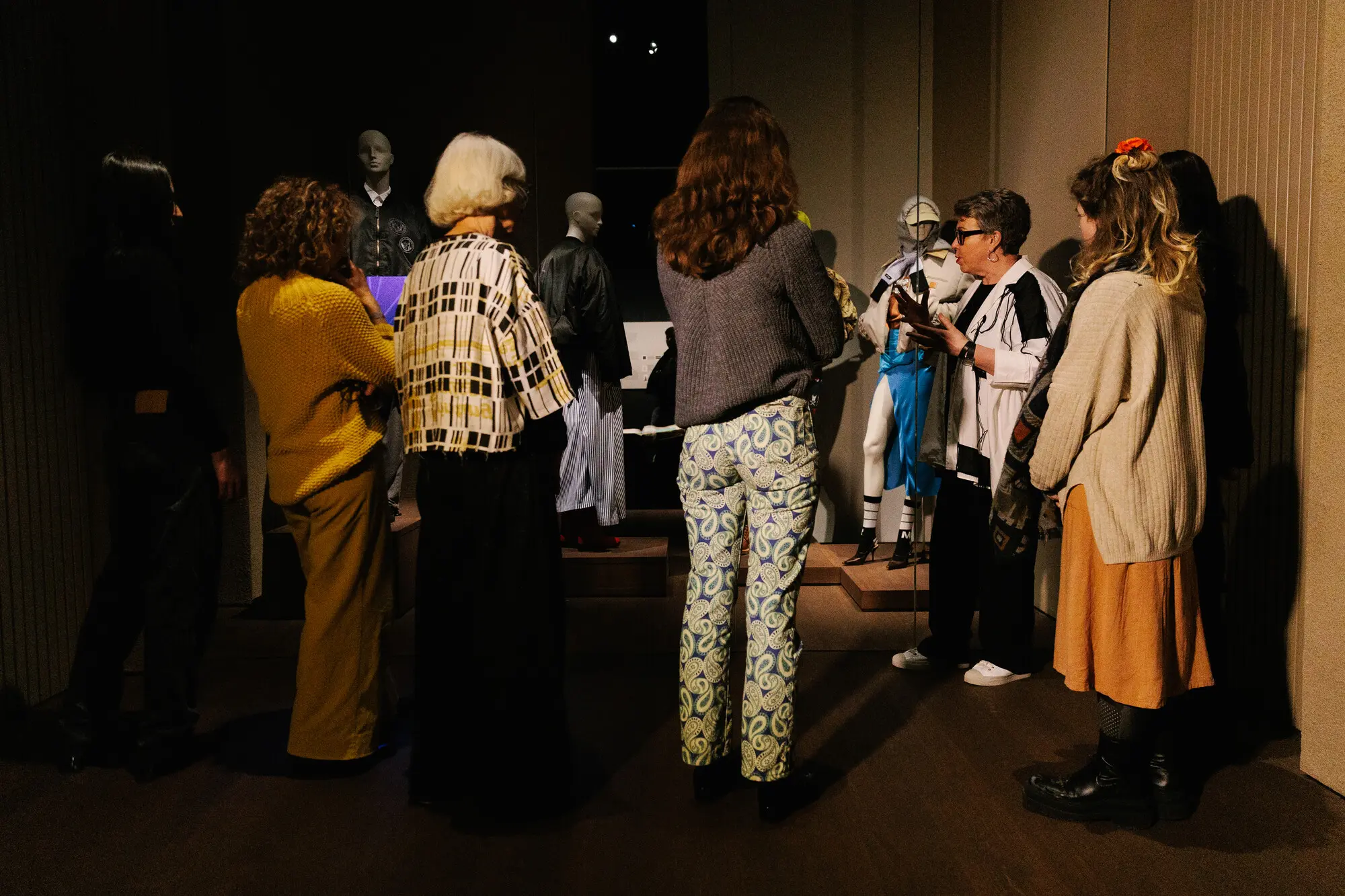 Mode & Interieur. A Gendered Affair. – Erwachsene